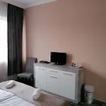 Napfeny Szallas ホームステイ