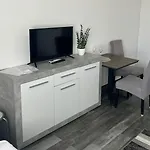 ホームステイ Napfeny Szallas