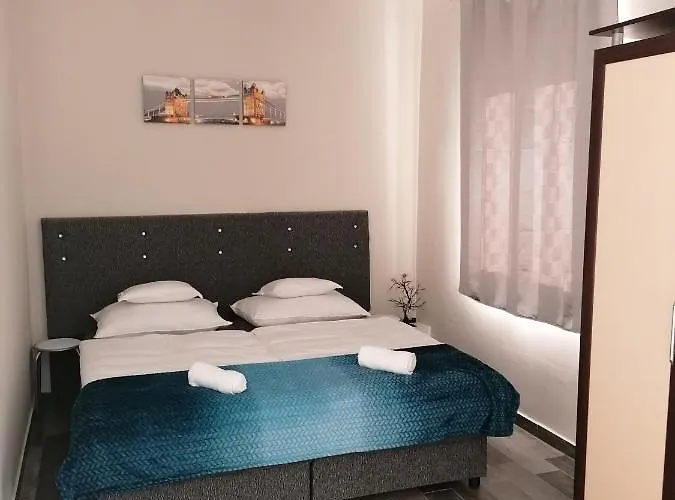 Napfeny Szallas *